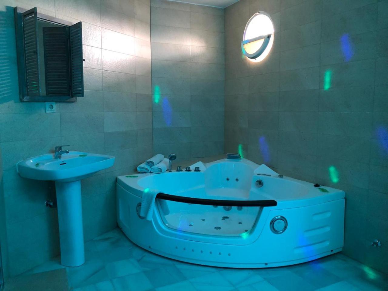 Hotel 9 Secrets - Adults Only Granada Phòng bức ảnh